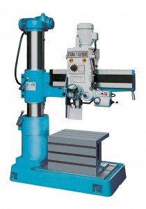 TRAPANO RADIALE ITAMA - Modello T40900R - Capacità di foratura Ø mm 40 - Sbraccio mm 900 - Bloccaggi manuali - Completo di cubo